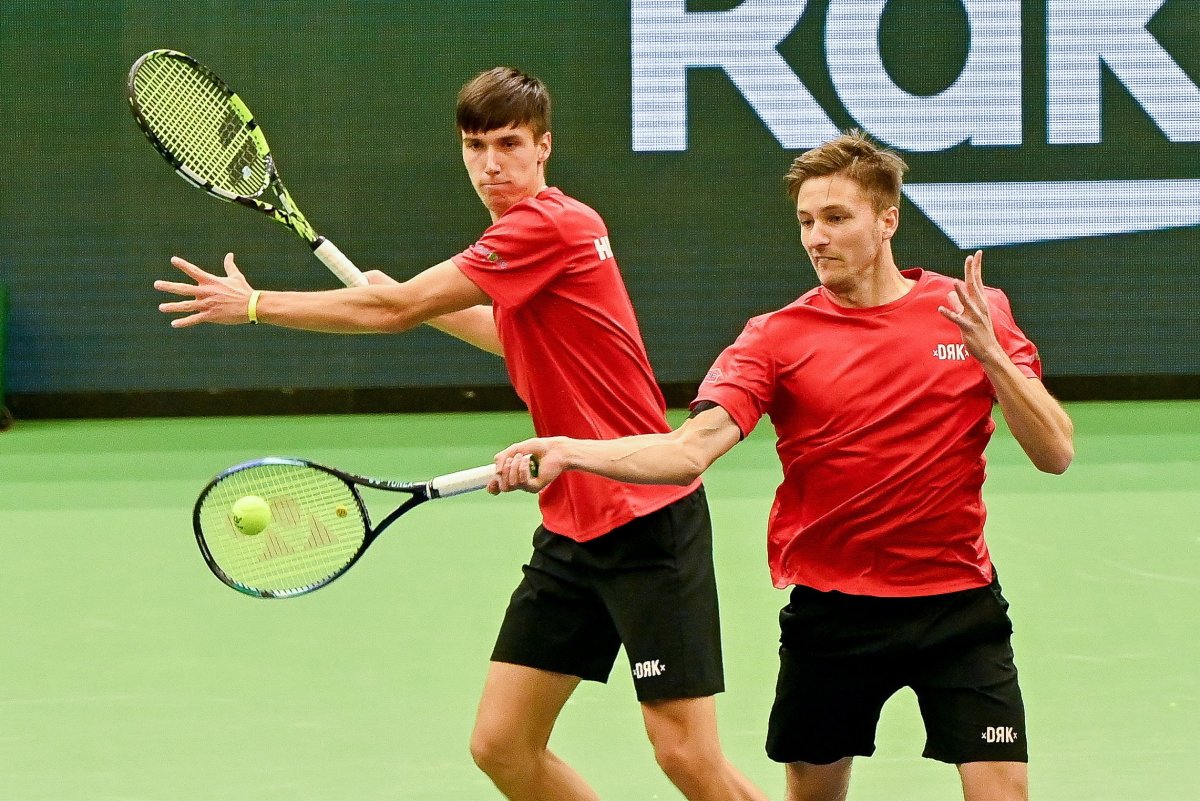 Cupa Davis - Ungaria-Franța 019 Fábián Marozsán și Máté Valkusz împotriva perechii franceze Arthur Rinderknech - Nicolas Mahut într-un meci de calificare. Fotografie: MTI/Illyés Tibor