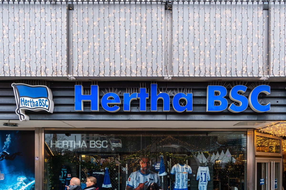 Magazin Hertha BSC în capitala Germaniei Magazinul Hertha BSC din capitala Germaniei (Foto: Mo Photography Berlin/Shutterstock)