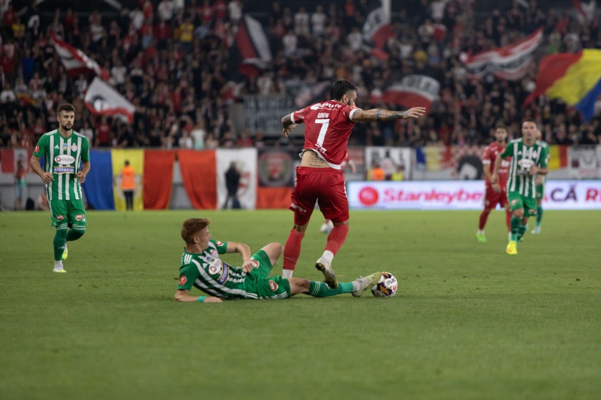 Dinamo București jucător 008 Jucător al echipei Dinamo București (Foto: Alexandra Pandrea/Shutterstock.com)