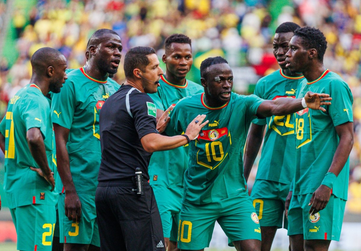 Sadio Mane - Senegal 012 Sadio Mane și coechipierii săi senegalezi (Foto: Maciej Rogowski Photo/Shutterstock.com)