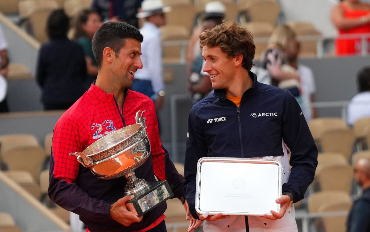 Novak Djokovic și Casper Ruud 001 Novak Djokovic și Casper Ruud (foto: Leonard Zhukovsky/Shutterstock.com)